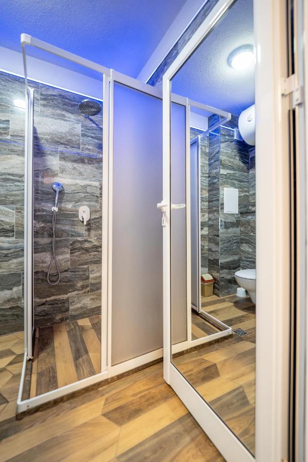 Sunny Apartment In Studentski Grad, Behind Unss Sofia Luaran gambar